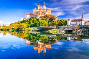 DANUBE - Le Danube de Passau &agrave; Budapest p.98-99