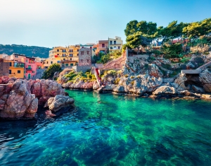MEDITERRANEE - " Soleil &amp; Rivages Méditerranéens " - p.144-145