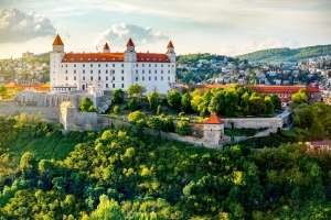 DANUBE - " Le Danube de Passau à Budapest " - p.100-101