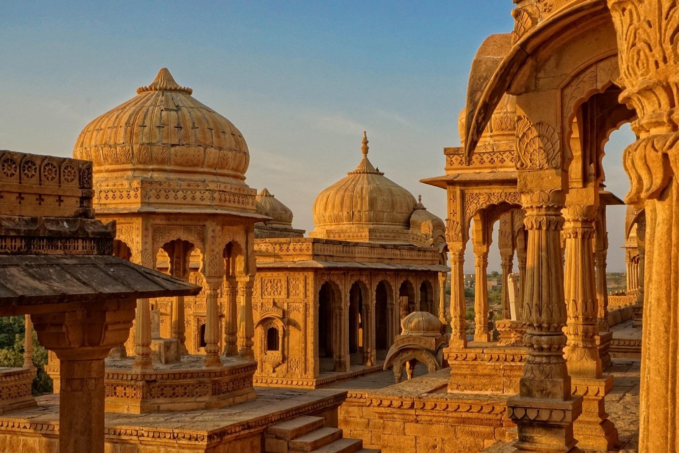 INDE DU NORD - &quot;Les Merveilles du Rajasthan&quot; - p.170-171