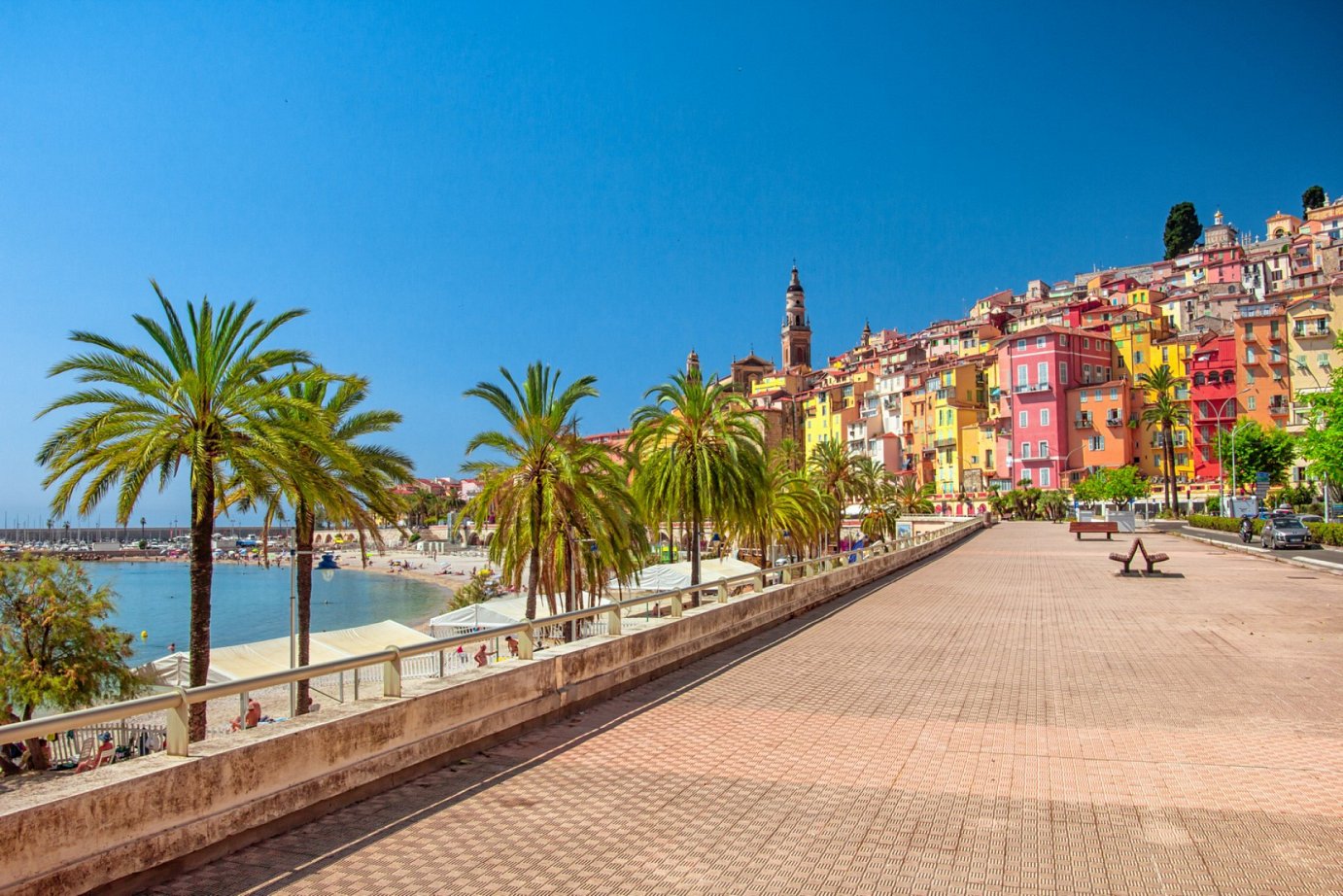 CÔTE D’AZUR - PROVENCE - Menton (page 102-103)